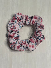 Load image into Gallery viewer, Flower Patch Scrunchie