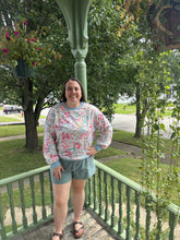 Load image into Gallery viewer, Cottage Bloom Pullover