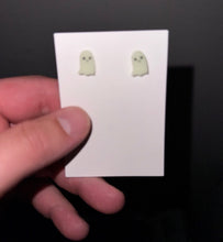 Load image into Gallery viewer, Glow in the Dark Ghosties

