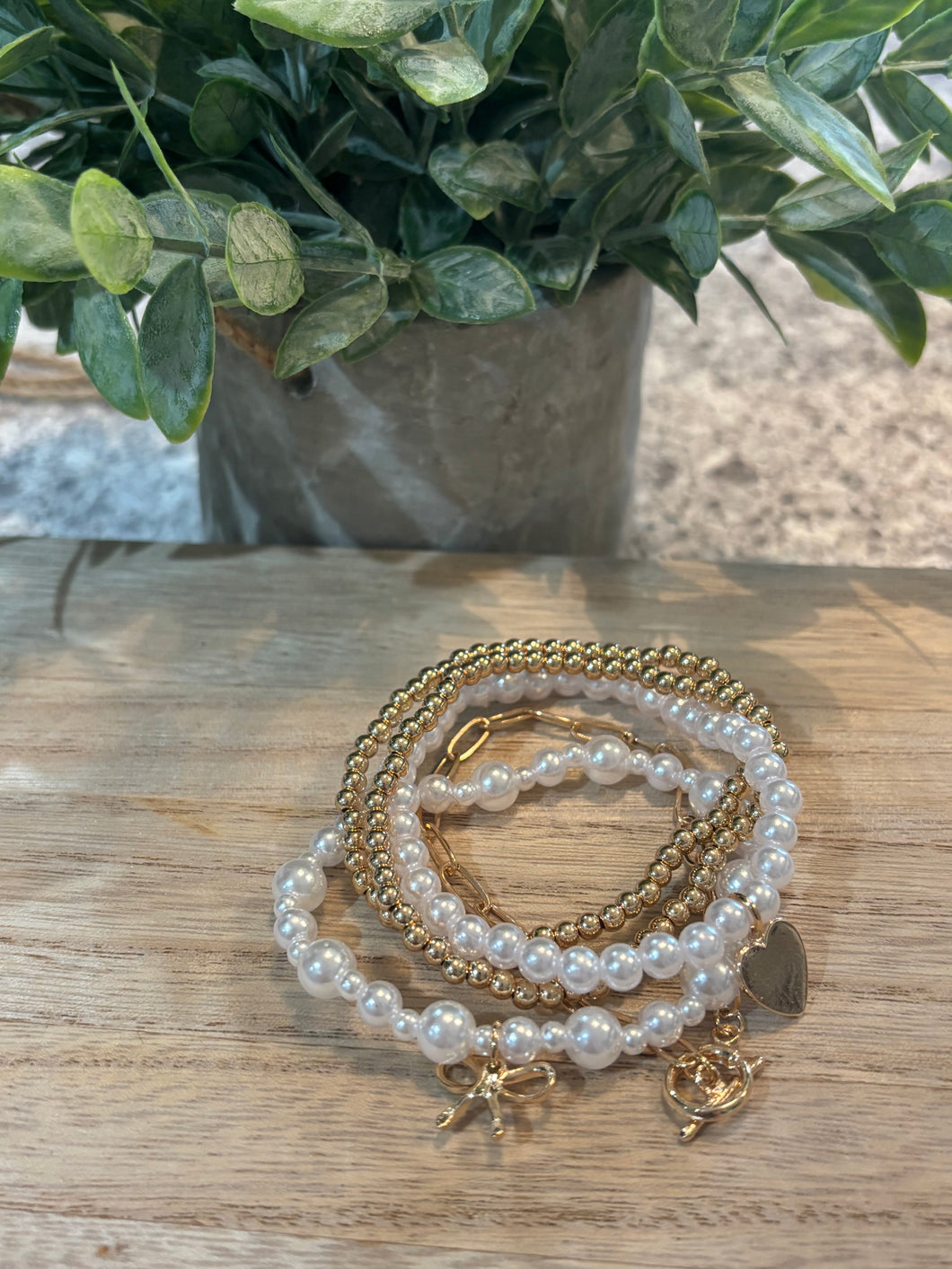 Pretty in Pearls Bracelet Set