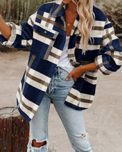 Load image into Gallery viewer, Navy Plaid Shaket
